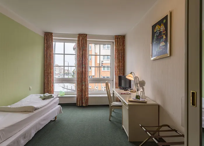 Overdiek فندق 3*